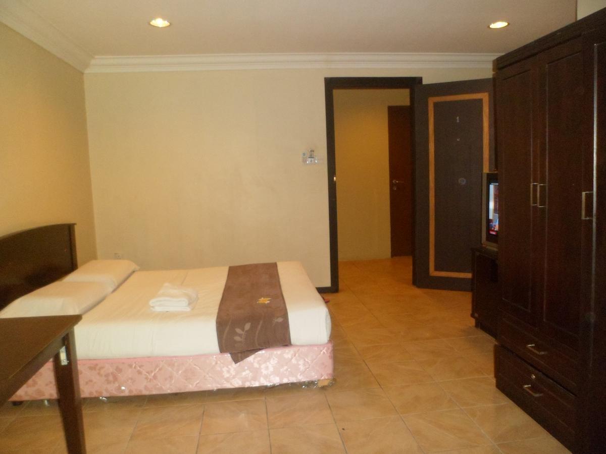 Perdana Hotel Labuan Room photo