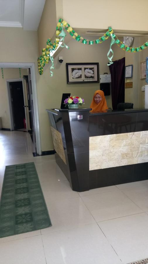 Perdana Hotel Labuan Exterior photo